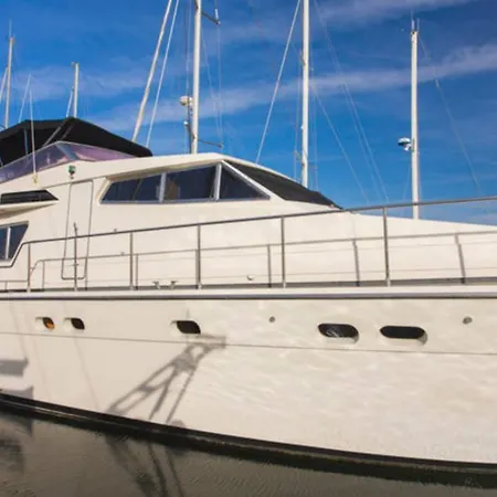Botel My Angelisa The Yacht